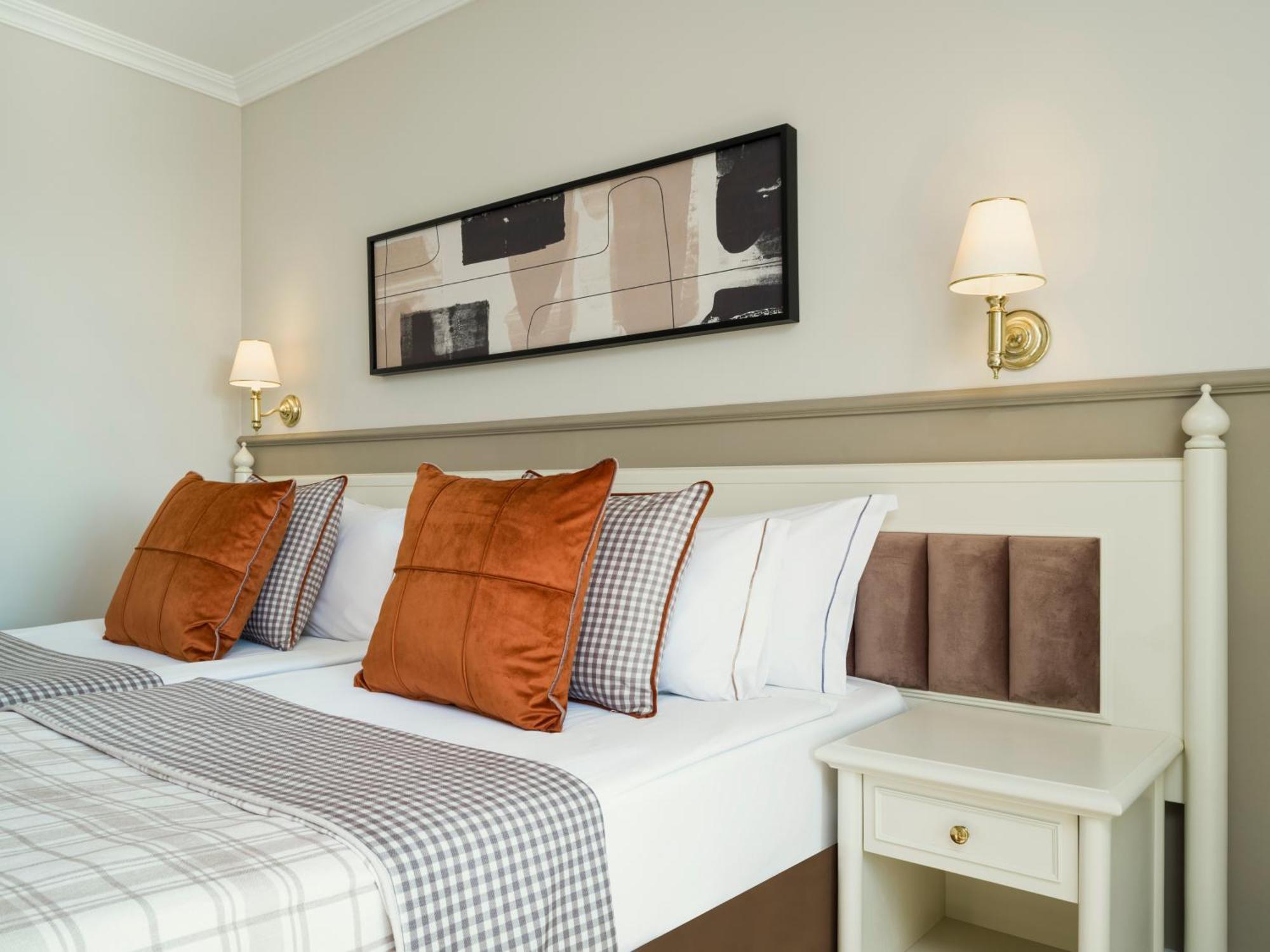 พีจีเอส เครมลิน พาเลซ Hotel อันตัลยา ภายนอก รูปภาพ A bedroom at the hotel