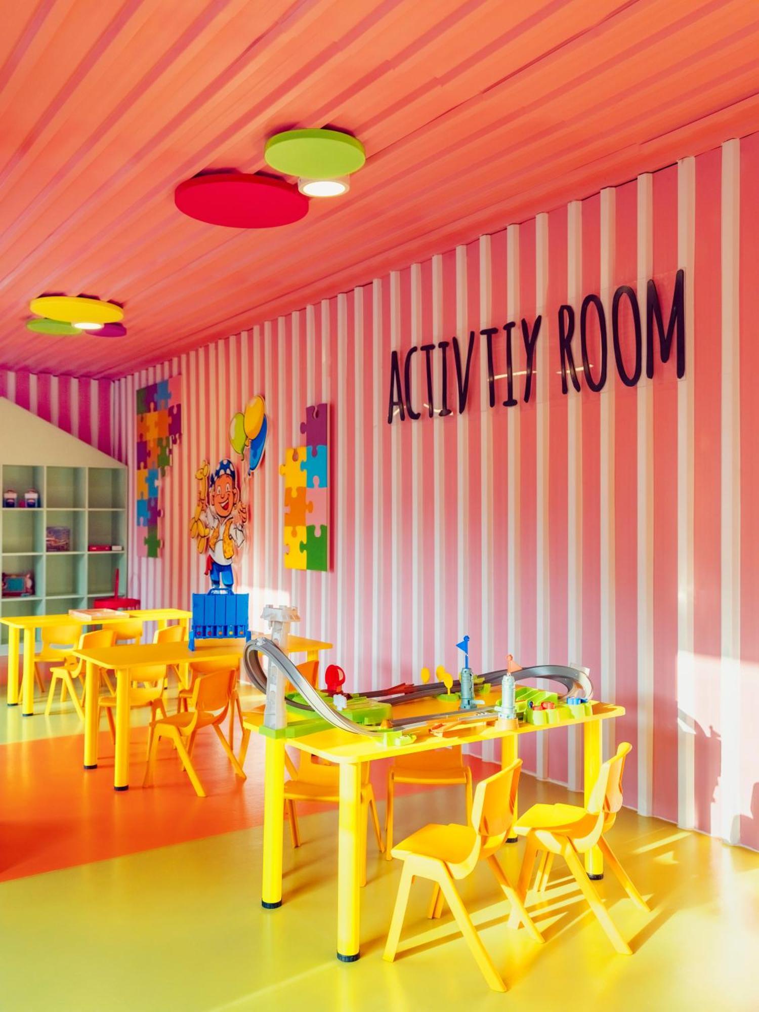พีจีเอส เครมลิน พาเลซ Hotel อันตัลยา ภายนอก รูปภาพ Activity Room