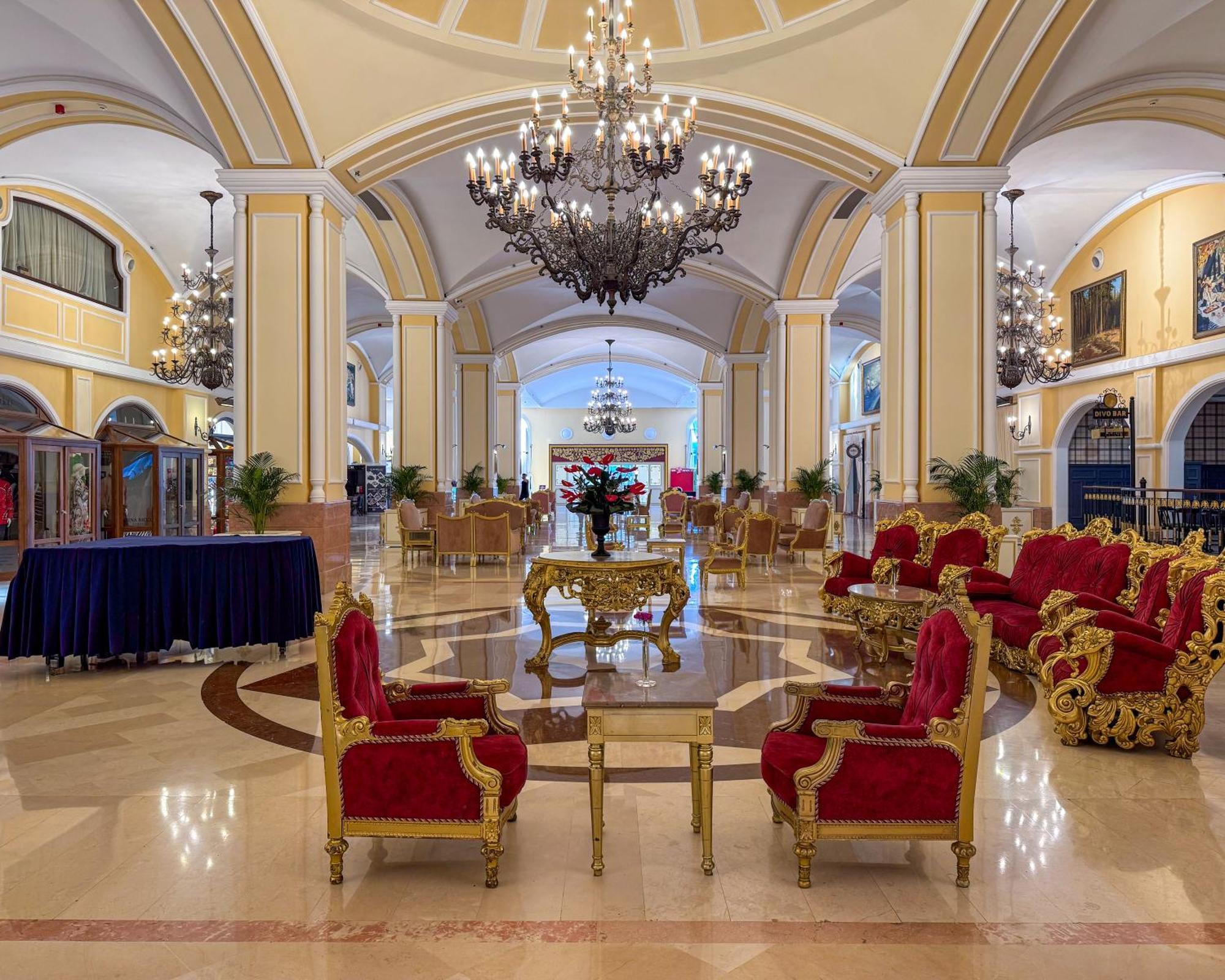 พีจีเอส เครมลิน พาเลซ Hotel อันตัลยา ภายนอก รูปภาพ Lobby